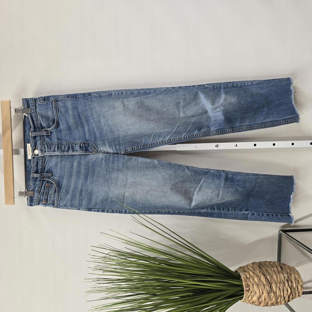 COMUNE Aberdeen Thrift Fit Jeans Womens 27 Blue High Rise Raw Hem C7C1DTH-35A